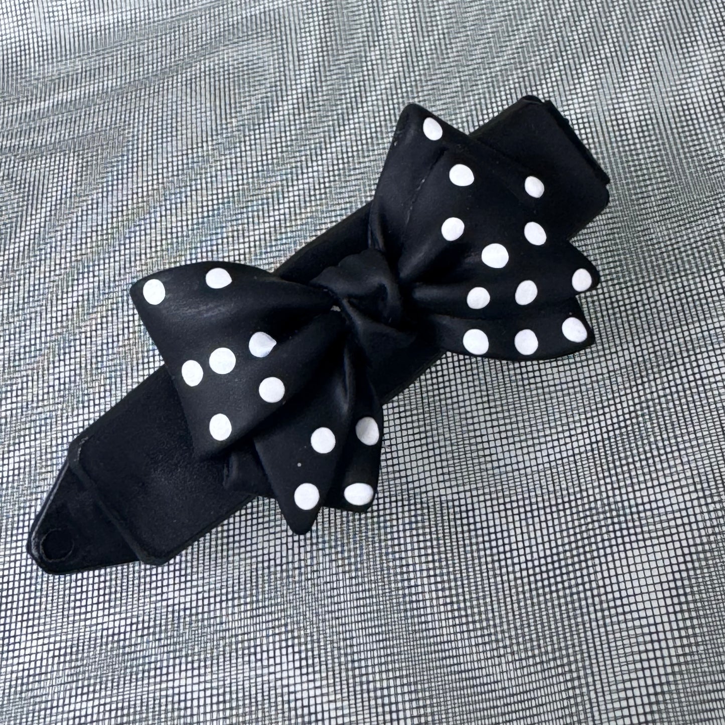 Hundespange „schwarze Schleife“ (4.5 cm)
