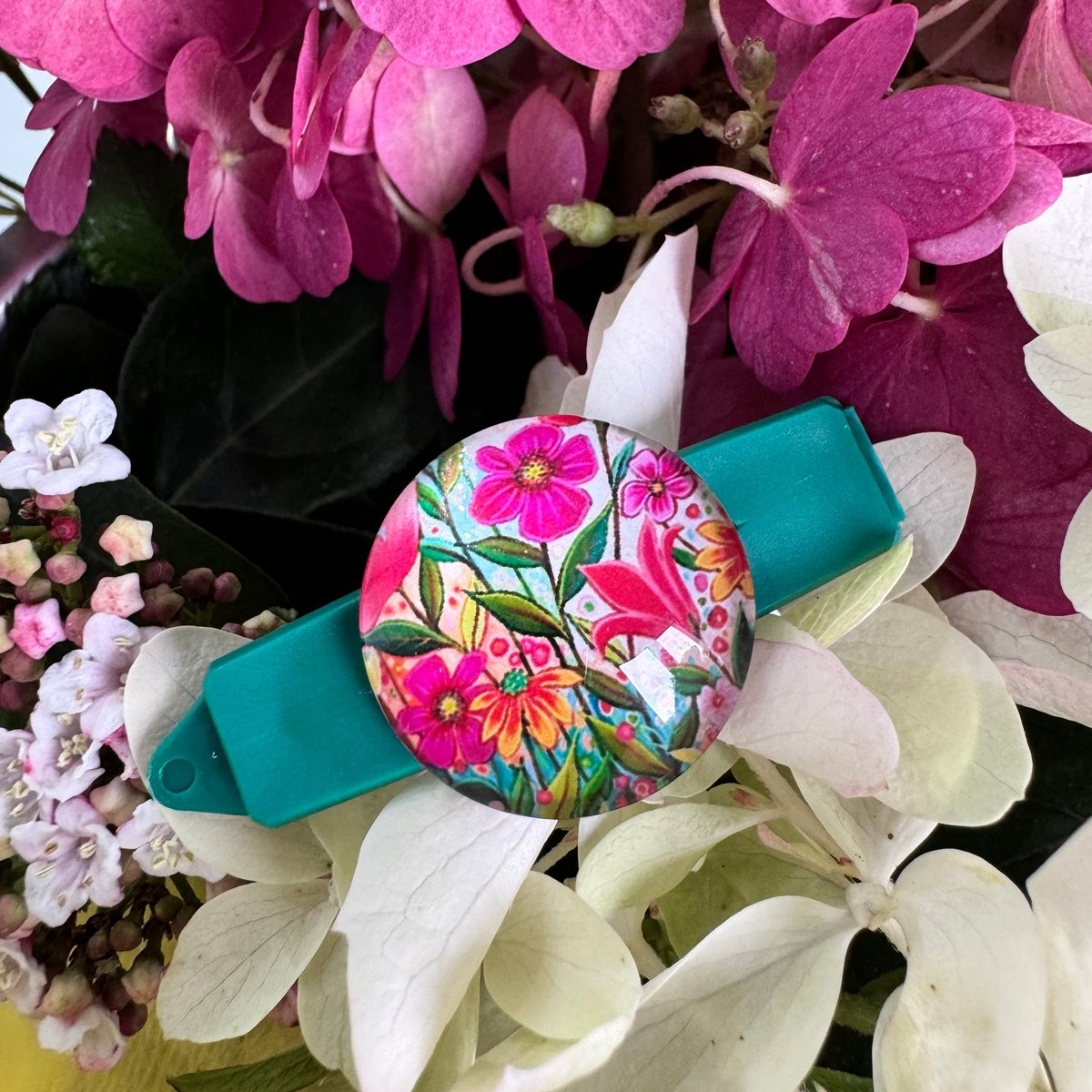 Hundespange Cabochon „Blumen“ Nr.7 (4.5 cm)